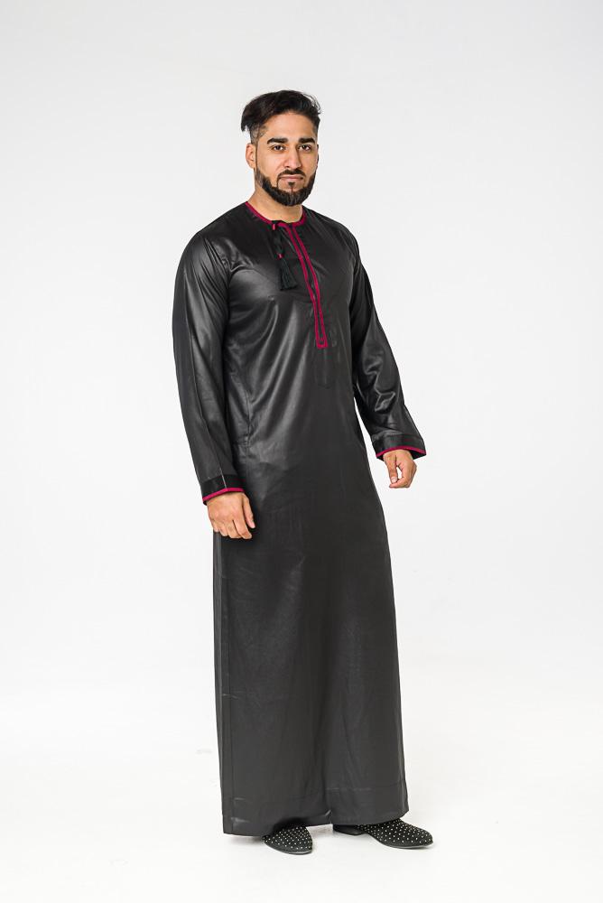 Black and Maroon Habeel Thobe