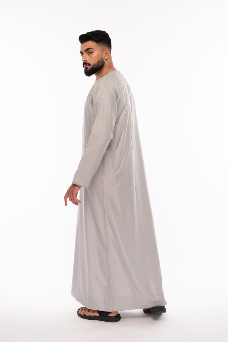 grey habeel omani thobe