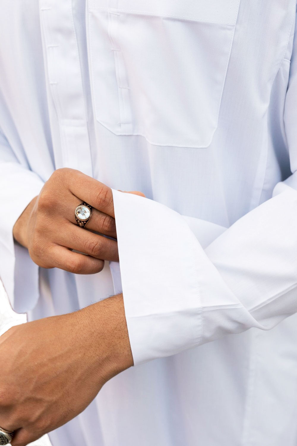 smart white jubba with collar