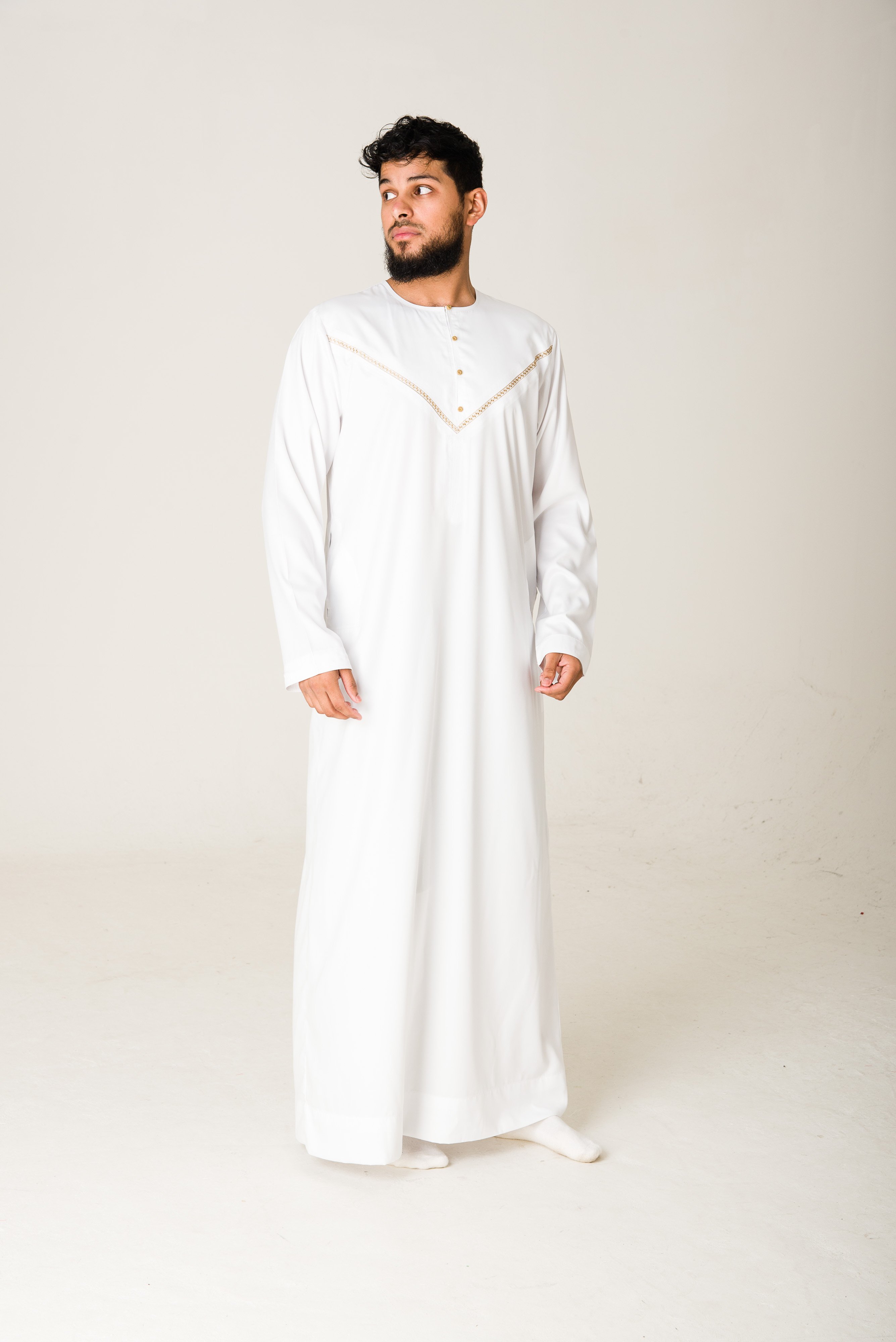White and Gold Omani thobe